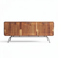Houten tv-meubel van 150 x 40 x 60cm met metalen poten en drie deuren